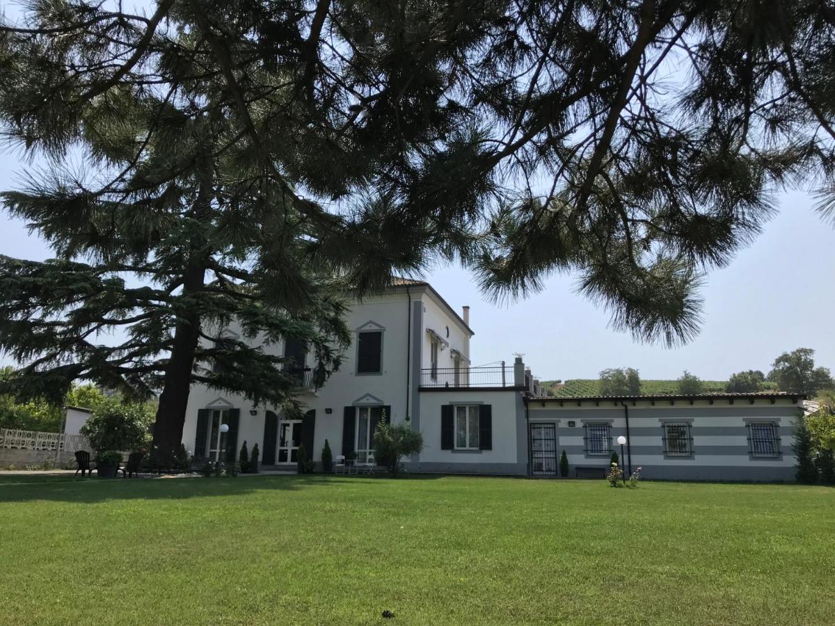 B&B Villa Prestigio Novi Ligure Exterior photo